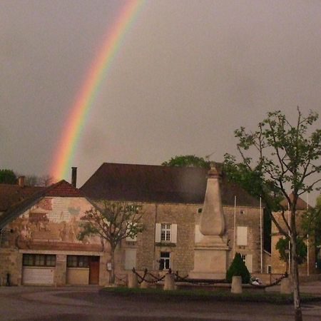 Logis Le Cantarel Andelot-Blancheville Exterior foto